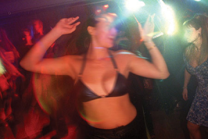 raver-dancing